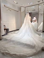 点击看大图 -GRACE KELLY婚纱与礼服(北京店)