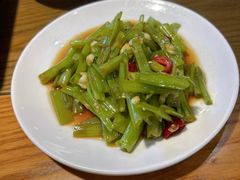 -黄泥岗·地道湖北菜(奥特莱斯店)