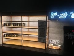 面包甜点陈列柜-太二酸菜鱼(福州泰禾店)