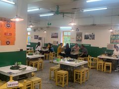 大堂-石灰市老火锅(北滨路店)