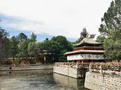 -罗布林卡