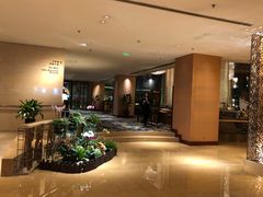 -香格里拉鱼跃地中海西餐厅·牛排披萨