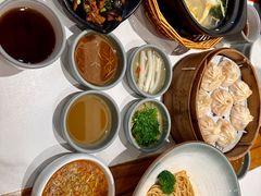 -馋三尺蟹粉小笼(人民广场店)