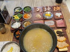 -银米·云南传统过桥米线(双廊黑金冠店)