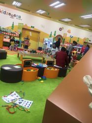 -莫莉幻想儿童乐园(武汉经开永旺店)