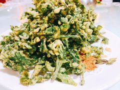 炸花椒芽-闻道食府烙饼卷带鱼(原车耳营店原大觉寺店)