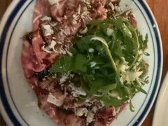 烤牛肉沙拉-羽深肉铺 Steak & Wine