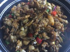 青椒紫苏味-蛙小侠·沸腾砂锅(南山欢乐颂店)