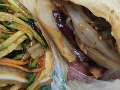 夹牛肉凉粉-小陈方酥锅盔(古城总店)