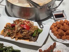-肥仔文澳门猪骨煲(南京西路店)