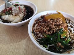 -洪记凉米线(新兴路店)