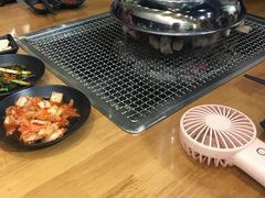 -肉甲韩国木炭烤肉(新壹街1店)