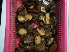 -霞涌市场海鲜摆卖区