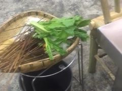 -咏勝锑锅麻辣烫(净居寺路总店)
