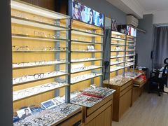 -优医视平价眼镜蔡司依视路折扣工厂店(德胜门店)