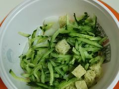 -荀记肉夹馍(三八家乐福店)