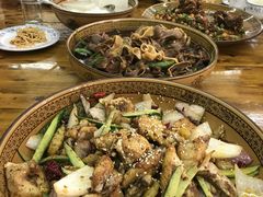 -一品红烧鸭特色川菜(三岔湖店)