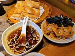 -舒家大院重庆老火锅(纪念塔店)