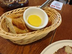 餐前面包-Entrecôte 法国牛扒馆(保利·时光里店)