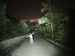 -鬼笑石后山停车场