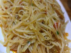 酸辣土豆丝-兔槽江湖菜·重庆璧山兔(水围店)