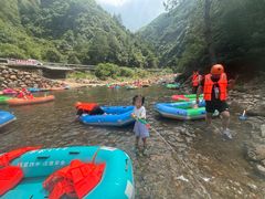 -安吉龙王山峡谷漂流