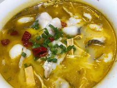 -渝是乎酸菜鱼·川渝小炒(新世界百货望京店)