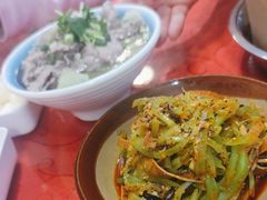 -冯烫烫跷脚牛肉·川菜小馆(武胜西街店)