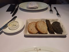 餐前面包-壳里西餐厅Coquille Seafood Bistro(蒙自路店)