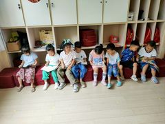 -童学馆·诗书礼乐少儿国学(光谷天地店)