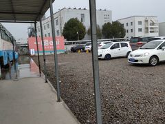 -康新公路(地铁站)