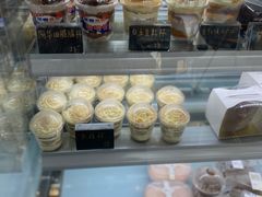 面包甜点陈列柜-佩家私房烘焙(宝龙店)