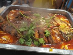 -老街烧烤大排档·地道湖北菜·龙虾馆(汉口火车站店)
