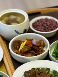 -臻康乃馨月子中心(集美店)