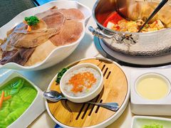 -左庭右院鲜牛肉火锅(浦江欢乐颂店)