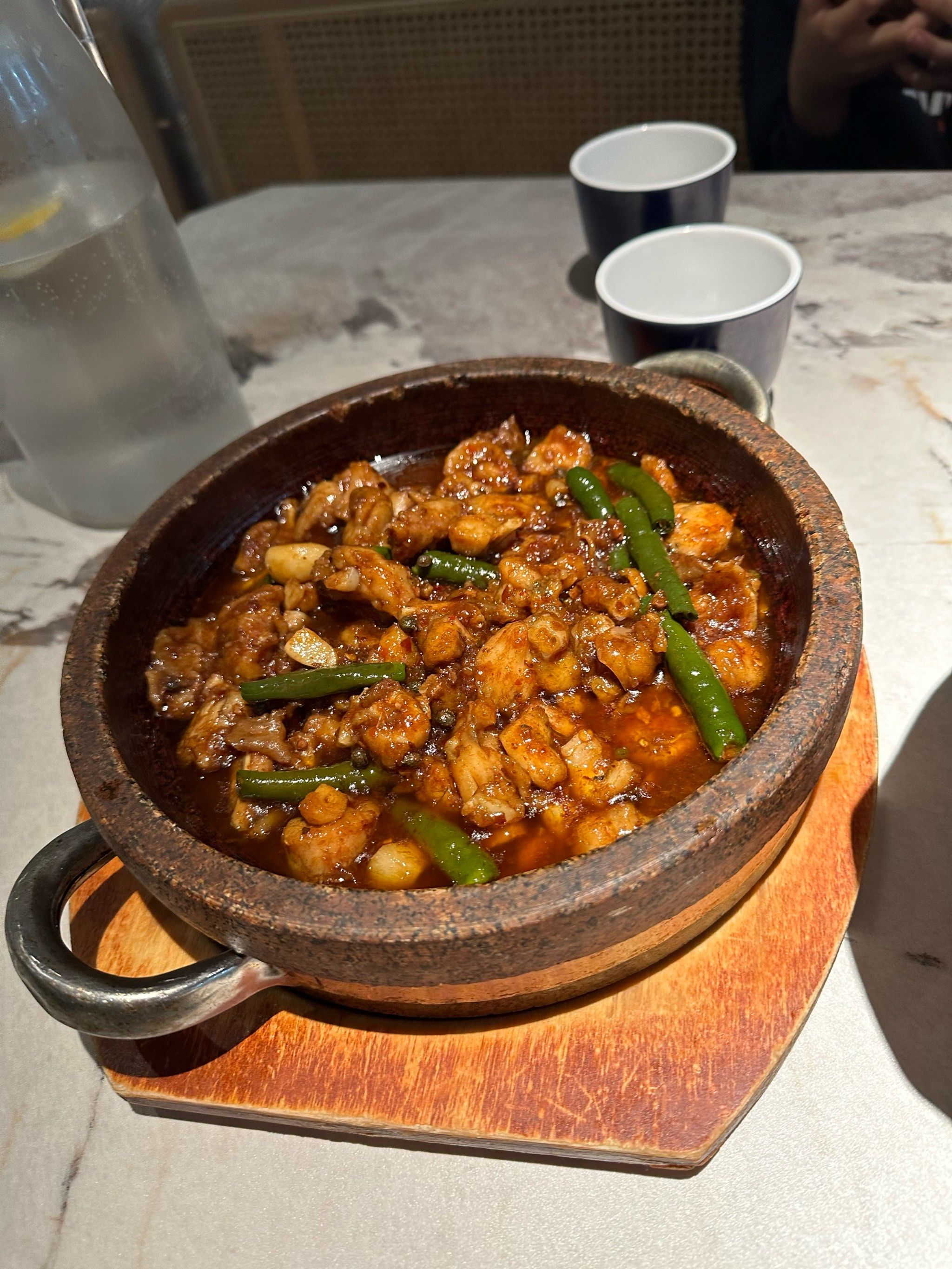 太原街万达绿茶餐厅,给老婆过生日,点了三个菜
