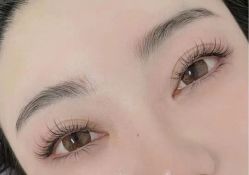 -初瞳专营美睫美甲