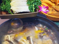 -润泽园椰子鸡(汇一城店)