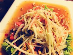 -Green Tree Rest. & Pub