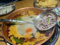 -洱火云南酸菜牛肉火锅(石景山当代商城店)