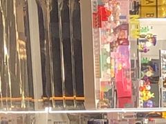 -泡泡玛特POPMART(侨福芳草地店)