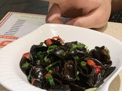 凉拌黑木耳-润泽园椰子鸡(汇一城店)