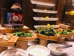 -飨食汇全日制餐厅·昆山皇冠假日酒店(九方店)