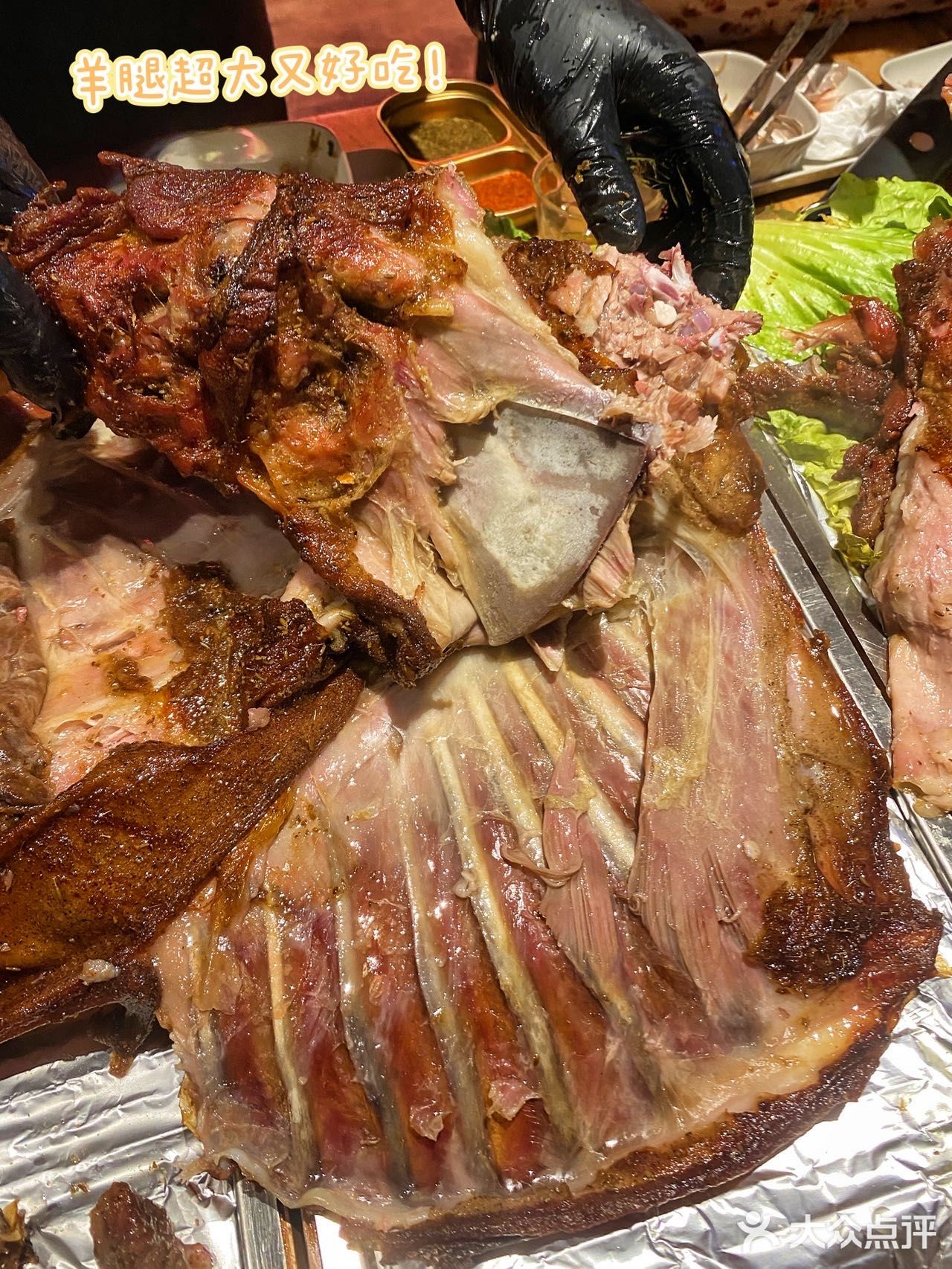 广州人气火爆的烤全羊/烤羊排🐑