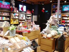-九木杂物社(新奥购物中心店)