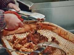 -八一路好吃街(雨田商务大厦店)