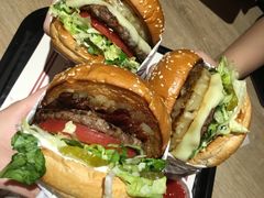 -The Habit Burger Grill 哈比特汉堡(复兴soho店)