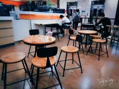 用餐区-CoCo都可(香港名都店)