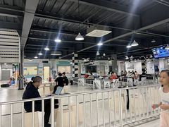 -极限PLAY运动娱乐新世界·团建派对表演休闲馆·室内高空游乐园