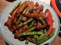 -蜜桃餐厅·伴山(湖滨商业街店)